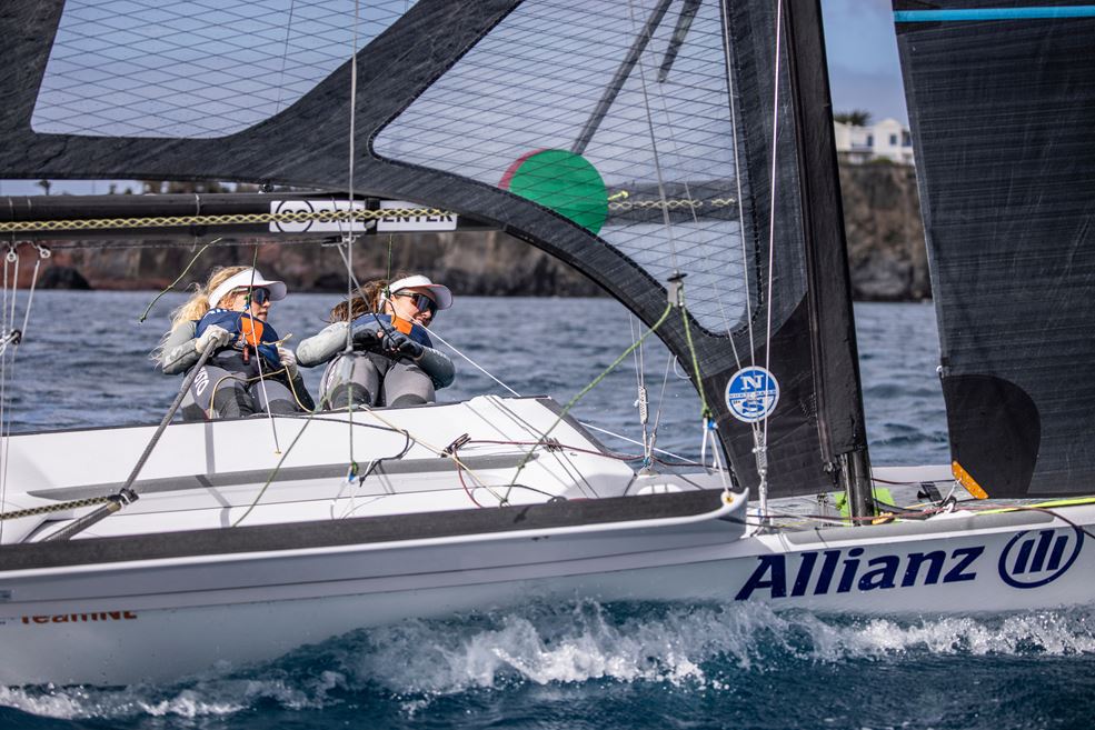 Odile van Aanholt en Annette Duetz (foto Sailing Energy)
