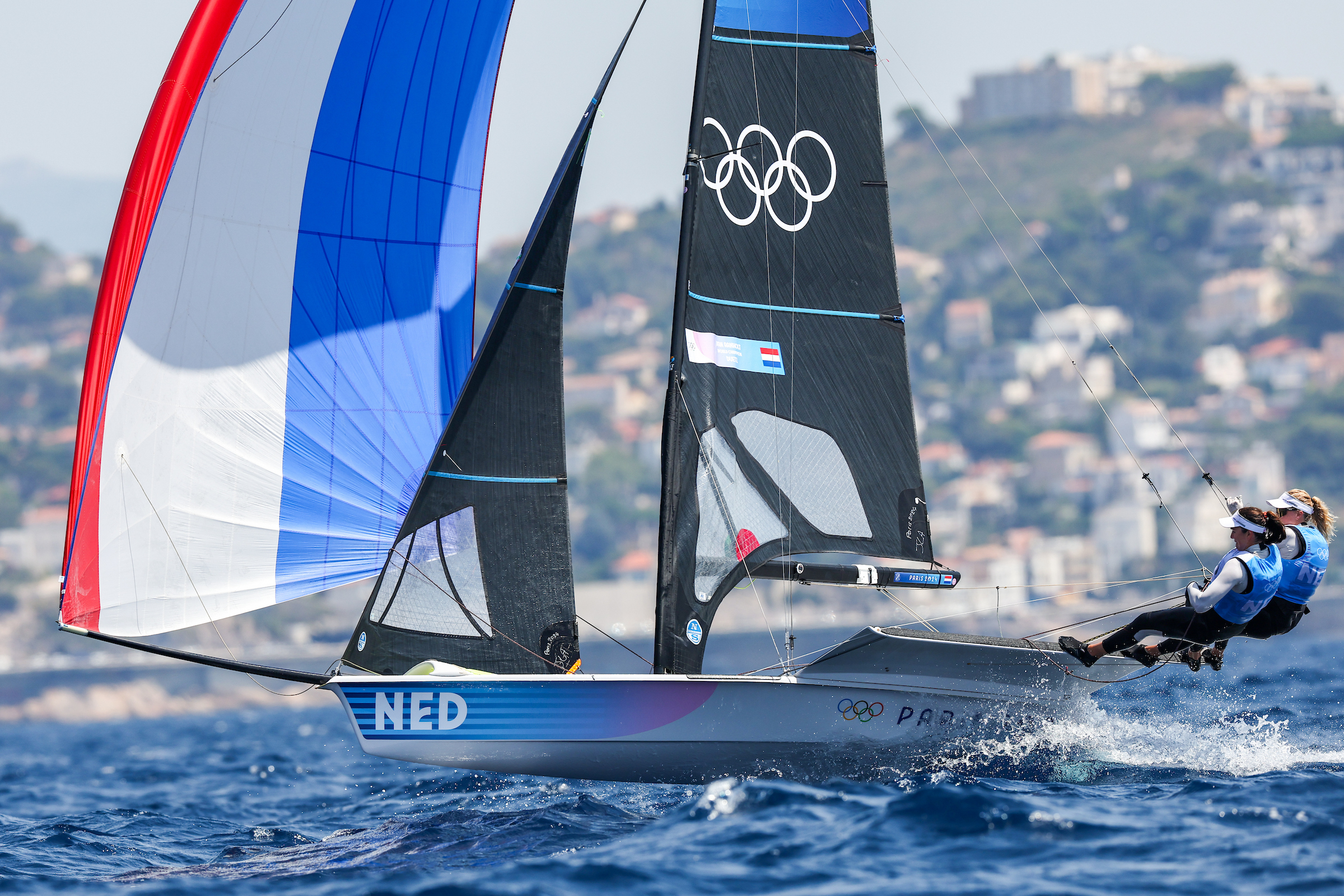 Duetz en Van Aanholt (foto: World Sailing / Sander van der Borch)