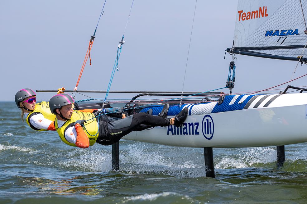 Laila van der Meer (l) en Bjarne Bouwer (fotograaf Sander van der Borch)