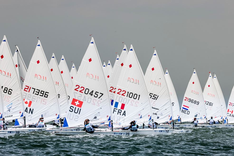 Start in de ILCA6 klasse met Mirthe Akkerman in de NED 219689 (foto Sailing Energy)