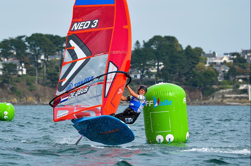 Lilian de Geus, WK iQFOiL 2022, Brest. Credits Eric Bellande