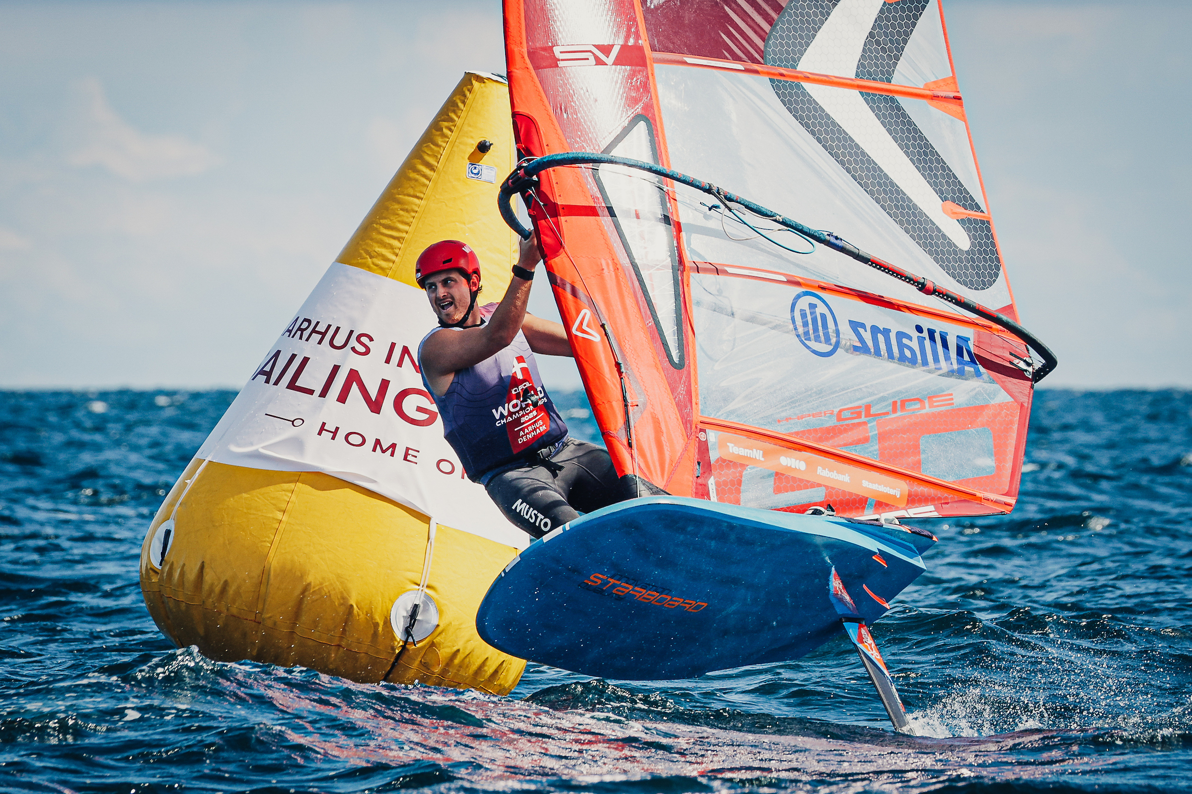 Max Castelein (foto: IQFoil klasse / Sailing Energy