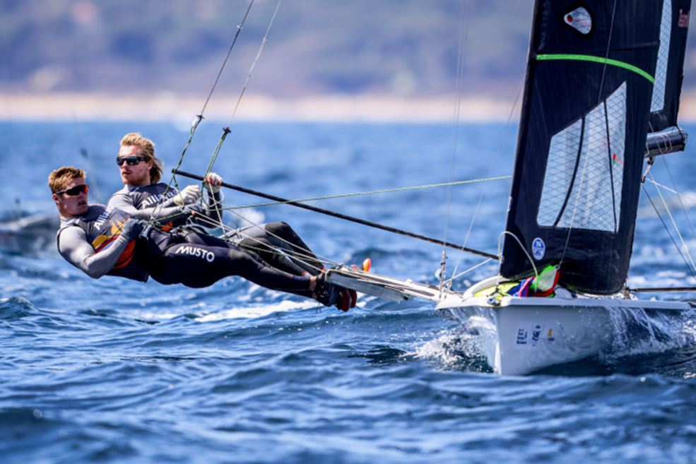 Bart Lambriex en Floris van de Werken (fotograaf Sailing Energy / FFVoile)