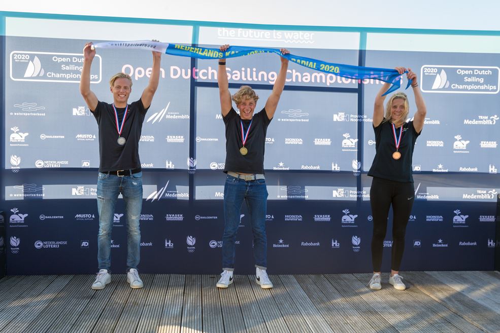 Podium Laser radial vlnr: Bas Kooijman Beuk, Paul Hameeteman en Sarah Bos (fotograaf Klaas Wiersma)